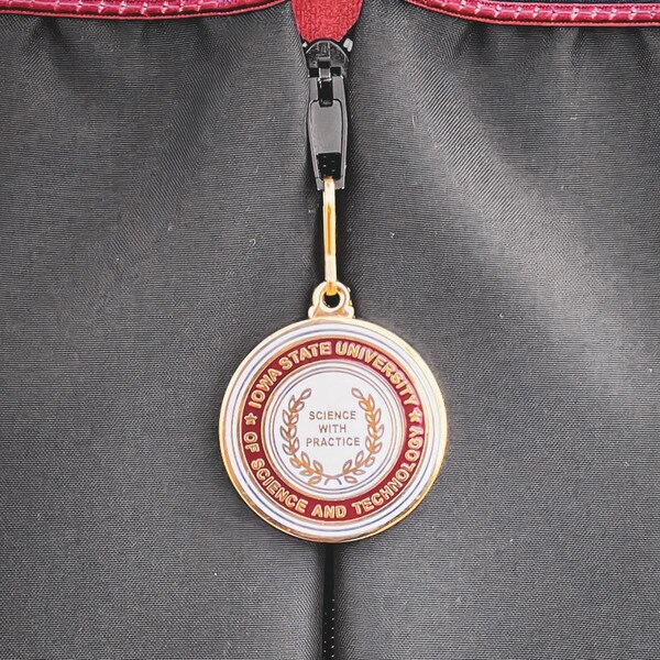 Iowa State University Official Seal Zipper Pull